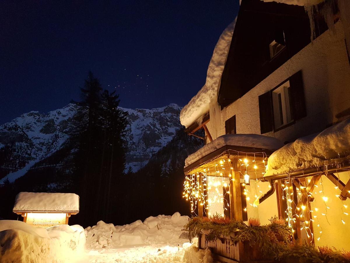 Hotel Ristorante Genzianella Madonna Kültér fotó