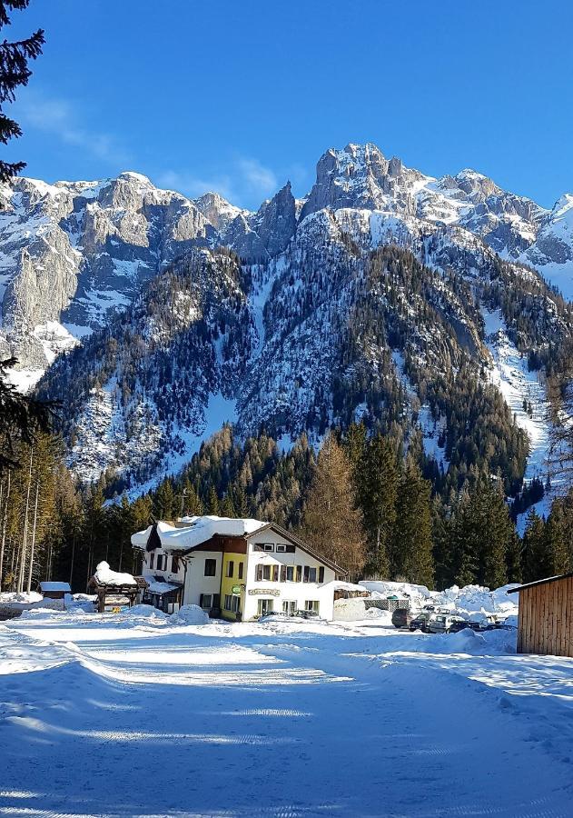 Hotel Ristorante Genzianella Madonna Kültér fotó