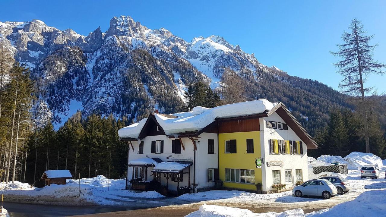 Hotel Ristorante Genzianella Madonna Kültér fotó